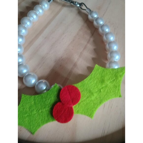 Christmas Dog Collar Accessory, Slip On Mistletoe Charm, Holiday Over Collar Dec - Picture 5 of 9